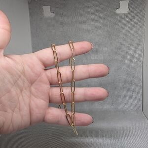 Elegant Gold Chain Necklace